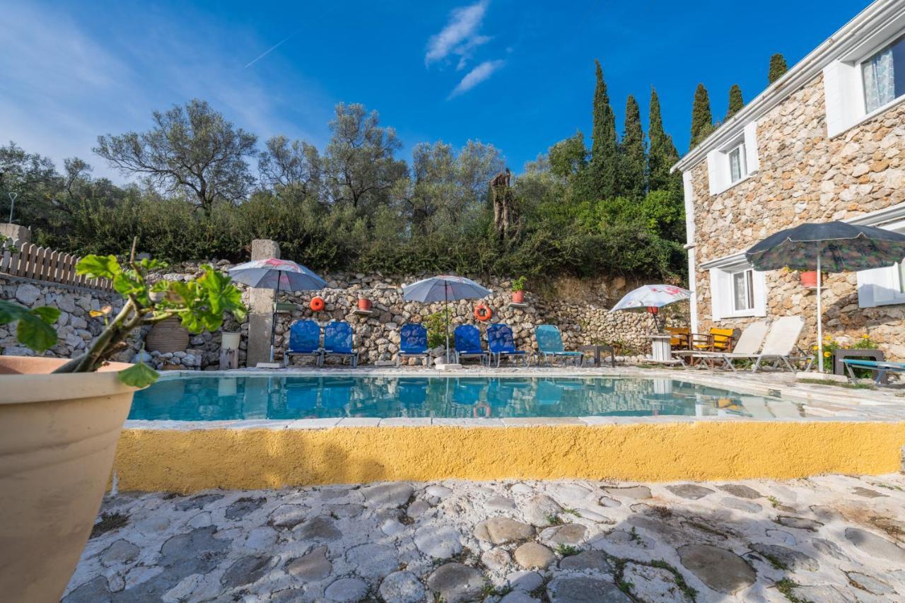 Stelios Stone House Sinarades Vila Kouramades Exterior foto