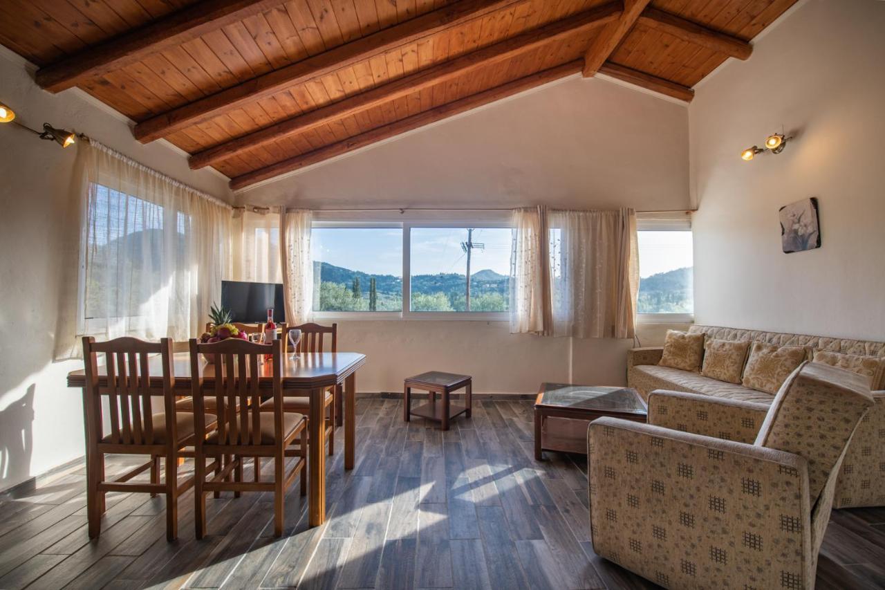 Stelios Stone House Sinarades Vila Kouramades Exterior foto