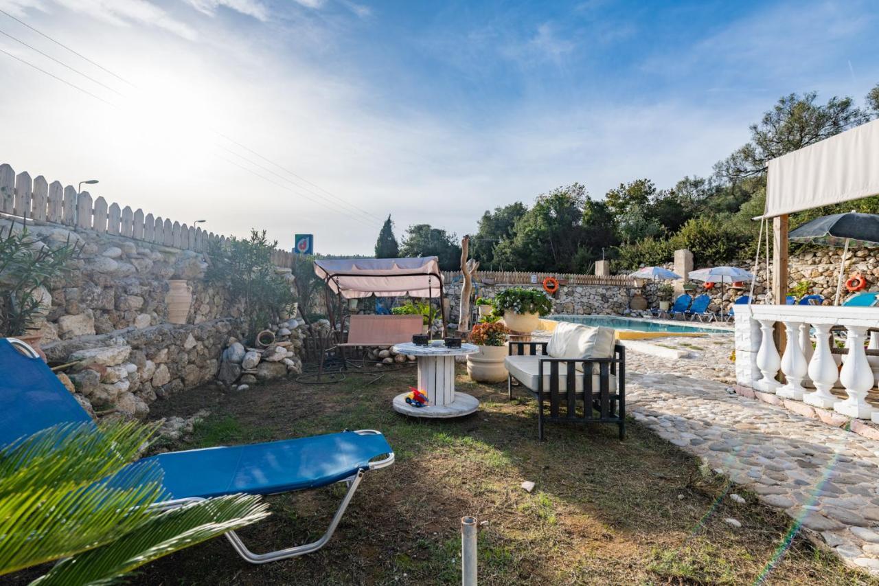 Stelios Stone House Sinarades Vila Kouramades Exterior foto