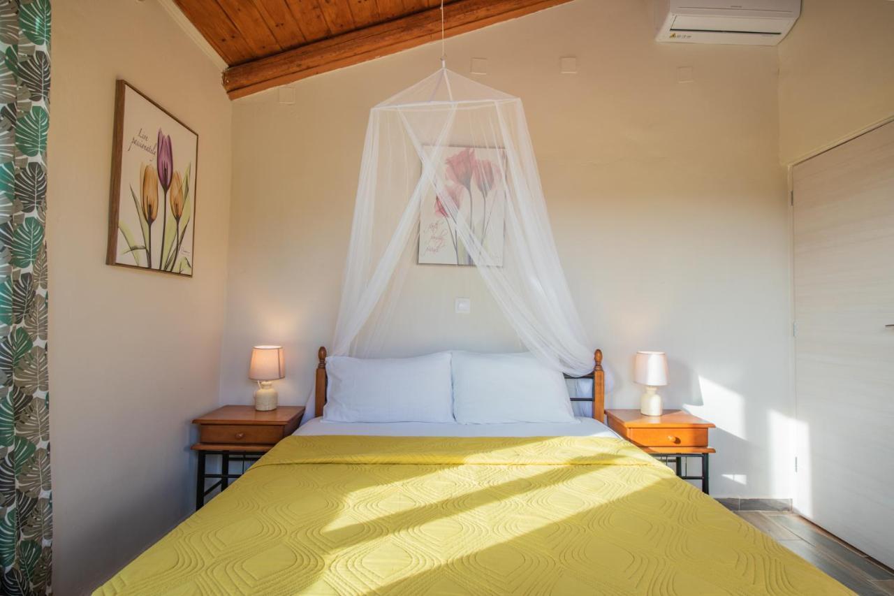 Stelios Stone House Sinarades Vila Kouramades Exterior foto